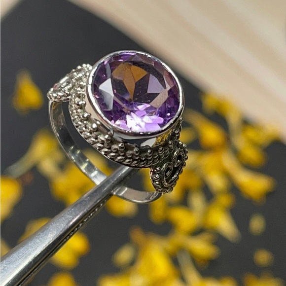 Sterling Silver Natural Amethyst Ring - Picture 5 of 16